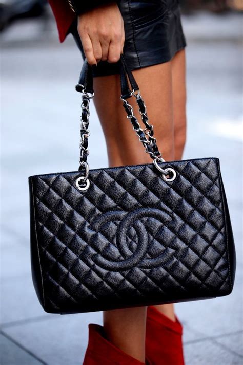 buy Chanel handbags outlet